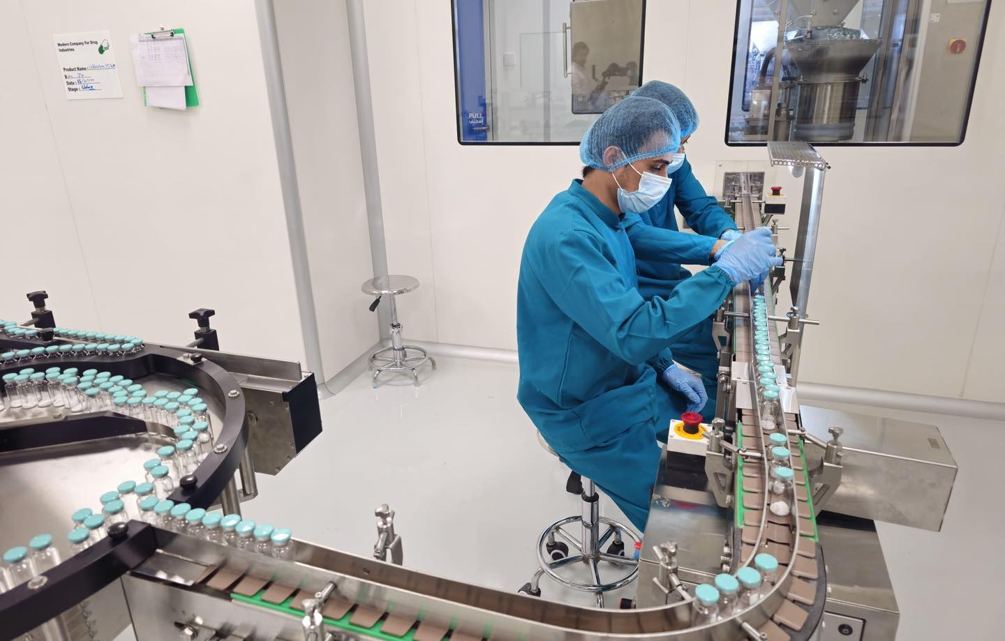 کارگەیەکی دەرمانی شێرپەنجە کرایەوە .. عێراق دەرمان هەناردەی دەرەوە دەکات