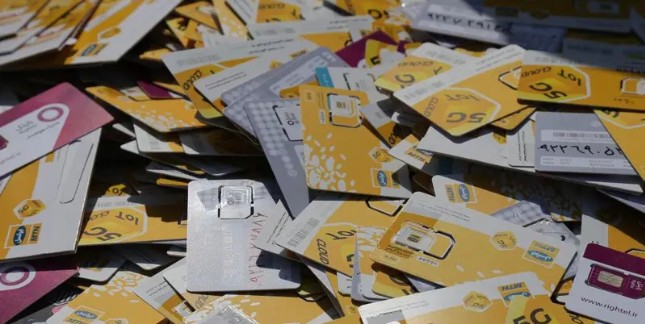 سیمکارتی سپی لە ئێران؛ ئینتەرنێت بۆ "تایبەتەکان" و فلتەر بۆ گشتی